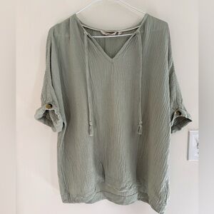 Soft Surroundings Lyra Top Sage Green Crinkled Gauze gauzy earthy light Tunic M